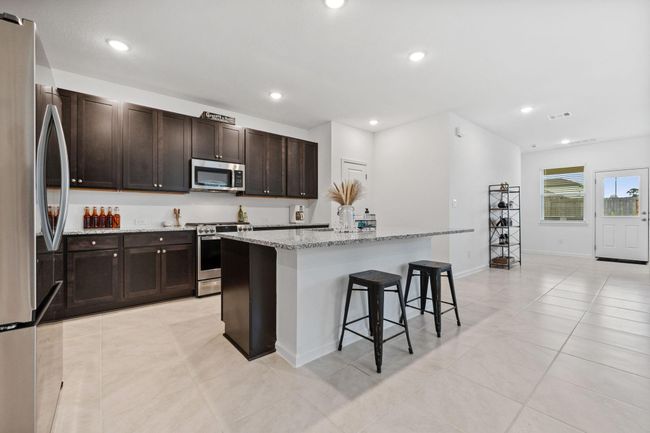 228 Little Spring Ct, House other with 5 bedrooms, 3 bathrooms and 2 parking in Anahuac TX | Image 10