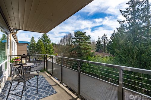 apt-408-550 Elm Way, Edmonds, WA, 98020-4629 | Card Image