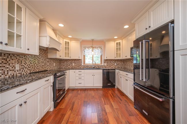 573 Grandview Ave, House other with 3 bedrooms, 2 bathrooms and null parking in East Palestine OH | Image 14