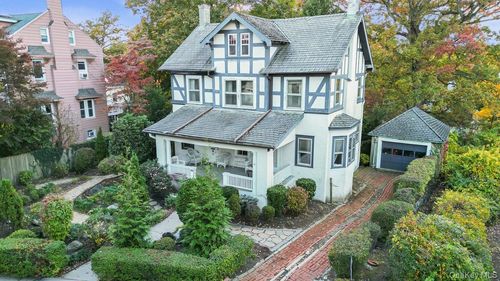 43 Ridge Dr, Yonkers, NY, 10705-2537 | Card Image