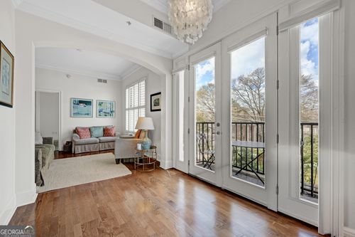 520-2255 Peachtree Rd Ne, Atlanta, GA, 30309-1170 | Card Image