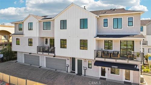 2344 Red Coral Gln, Escondido, CA, 92025-0007 | Card Image