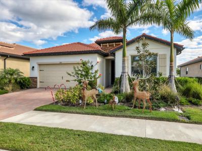 692 Ravello Boulevard, House other with 4 bedrooms, 2 bathrooms and null parking in Nokomis FL | Image 1