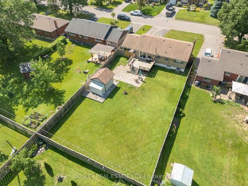 42 Lindel Cres, Welland, ON, L3C3S3 | Card Image