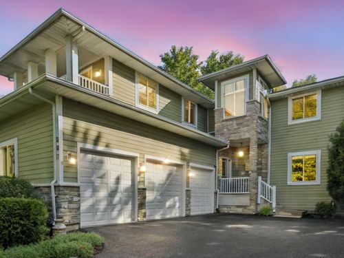 980 Dakota Dr, Woodstock, IL, 60098-6512 | Card Image