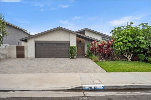 20151 Big Bend Ln, Huntington Beach, CA, 92646-4813 | Card Image