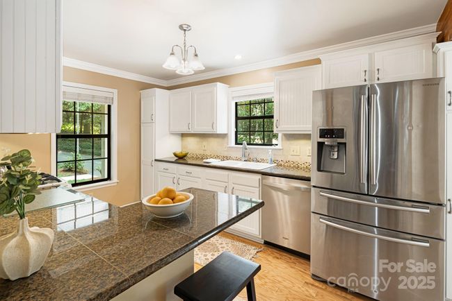 212 Riva Ridge Dr, House other with 4 bedrooms, 3 bathrooms and null parking in Fairview NC | Image 12