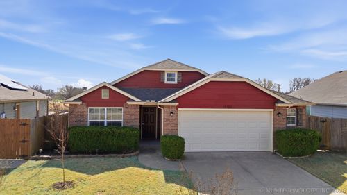 10705 N 154th East Ave, Owasso, OK, 74055-6297 | Card Image