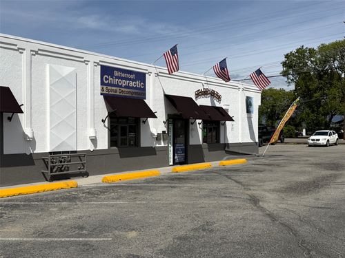 514 N 1st St, Hamilton, MT, 59840-2124 | Card Image