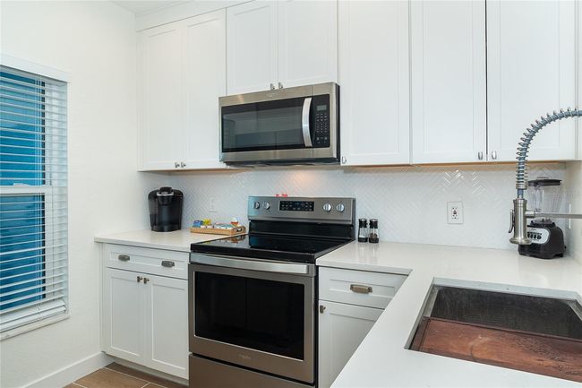 UNIT-205 - 8413 Placida Rd, Condo with 2 bedrooms, 2 bathrooms and null parking in Placida FL | Image 7