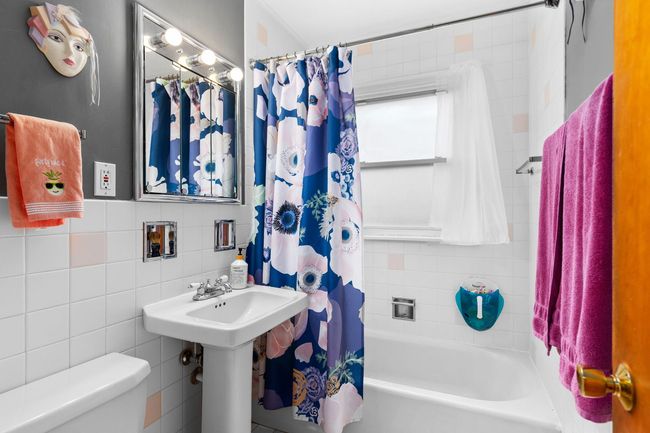 545 W Elm Park Ave, House other with 2 bedrooms, 1 bathrooms and 2 parking in Elmhurst IL | Image 18