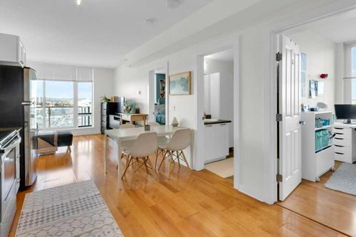 507-3830 Brentwood Rd Nw, Calgary, AB, T2L2J9 | Card Image