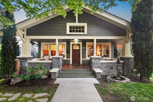 5119 Meridian Avenue N, Seattle, WA, 98103 | Card Image