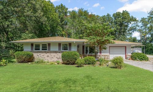 9835 E 1610 North Rd, Oakwood, IL, 61858-6245 | Card Image