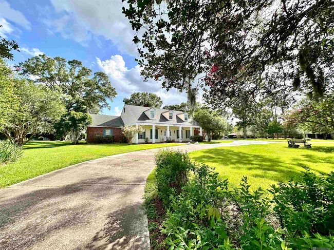 627 W Main St, House other with 3 bedrooms, 3 bathrooms and null parking in Gonzales LA | Image 21