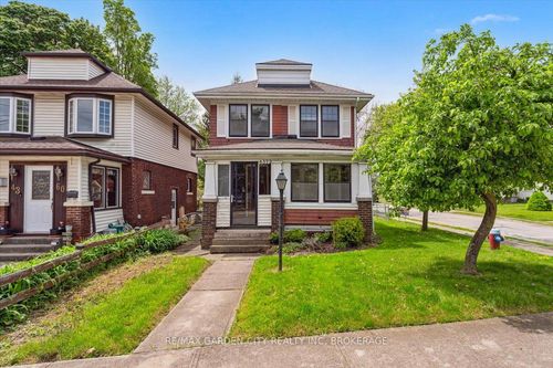 4372 Seneca St, Niagara Falls, ON, L2E1G6 | Card Image