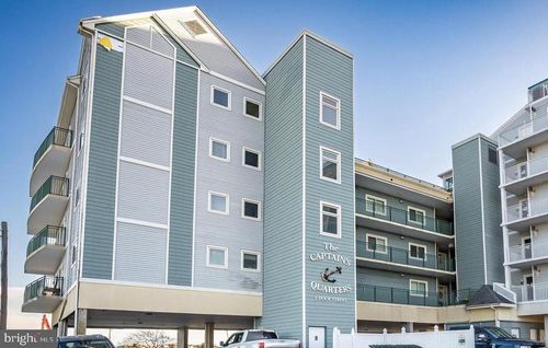 unit-204-1 Dock St, CRISFIELD, MD, 21817-1078 | Card Image