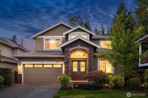 2219 244th Ave Se, Sammamish, WA, 98075-5001 | Card Image