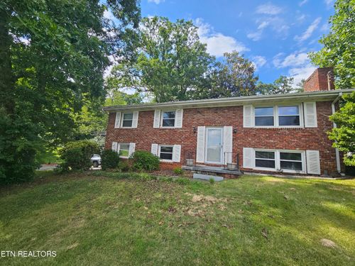 1725 S Forest Drive, Knoxville, TN, 37920 | Card Image