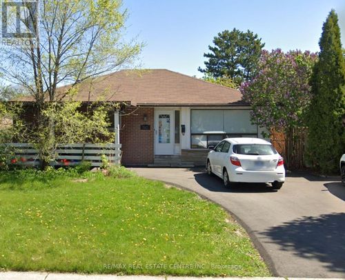 160 Mcmurchy Ave S, Brampton, ON, L6Y1Y9 | Card Image