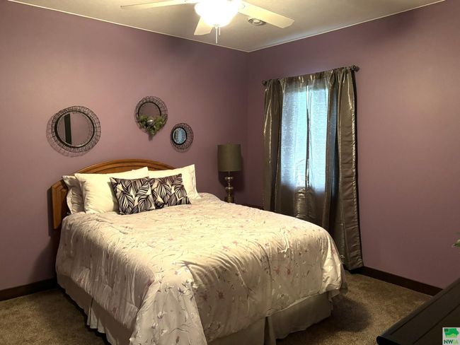 925 Sunrise Trl, House other with 5 bedrooms, 3 bathrooms and null parking in Sioux Center IA | Image 31
