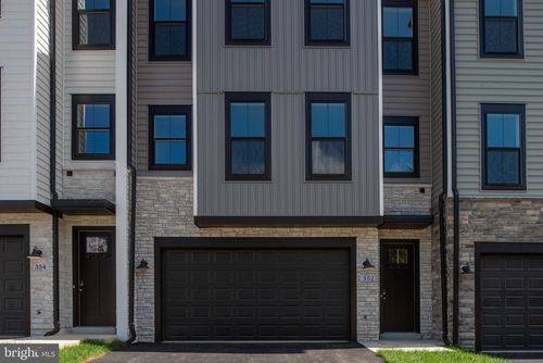 352 Evermore Ln, STAFFORD, VA, 22554 | Card Image