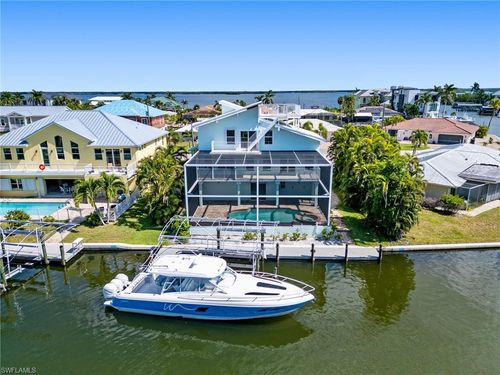 26 Palmview Blvd, FORT MYERS BEACH, FL, 33931-4520 | Card Image