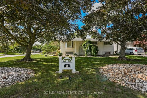 25 Lawrence Dr, Thorold, ON, L2V2X6 | Card Image