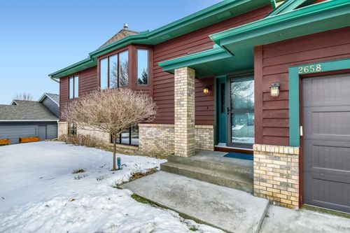 2658 Shadow Ln, Chaska, MN, 55318-1109 | Card Image