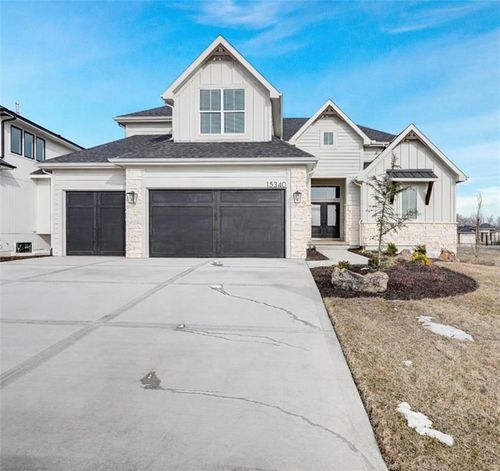 15340 W 161st Ter, Olathe, KS, 66062 | Card Image