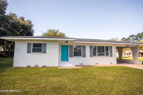 223 4th St, Arnaudville, LA, 70512-6112 | Card Image