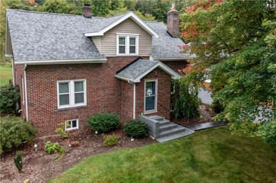 450 N Keel Ridge Rd, House other with 4 bedrooms, 2 bathrooms and null parking in Hermitage PA | Image 1