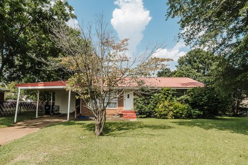 1005 Waverly Ave, Muscle Shoals, AL, 35661-2455 | Card Image