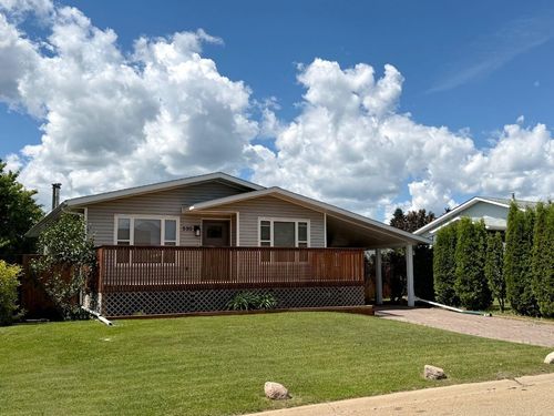 530 20 St, Wainwright, AB, T9W1H8 | Card Image
