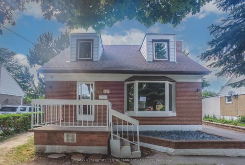 76 Mccaul St, Brampton, ON, L6V1J3 | Card Image