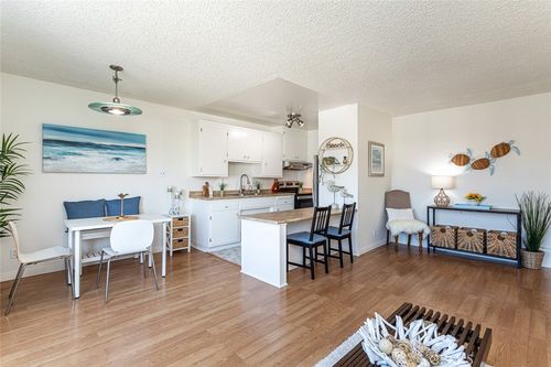 25-250 Linden Ave, Long Beach, CA, 90802-3134 | Card Image