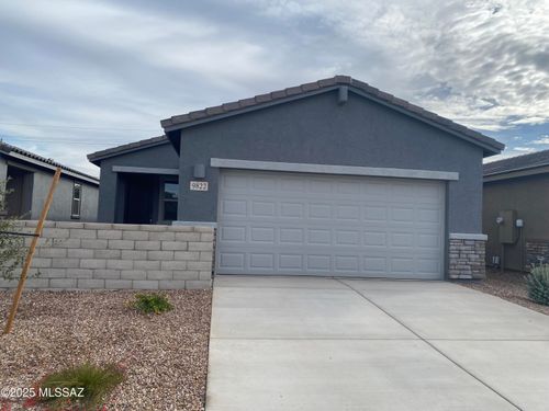 9822 N Solstice Avenue, Tucson, AZ, 85743 | Card Image