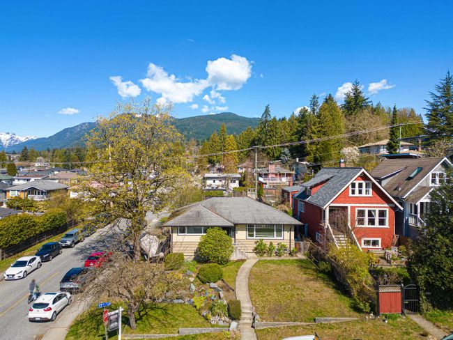 402 E 17 Th Street, House other with 3 bedrooms, 2 bathrooms and 2 parking in North Vancouver BC | Image 38