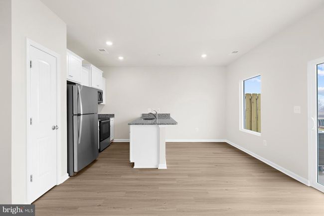 8124 Bartholomew Ct, Townhouse with 3 bedrooms, 3 bathrooms and null parking in BALTIMORE MD | Image 9
