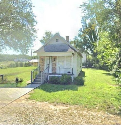 1728 Division Ave, East Saint Louis, IL, 62205-1215 | Card Image