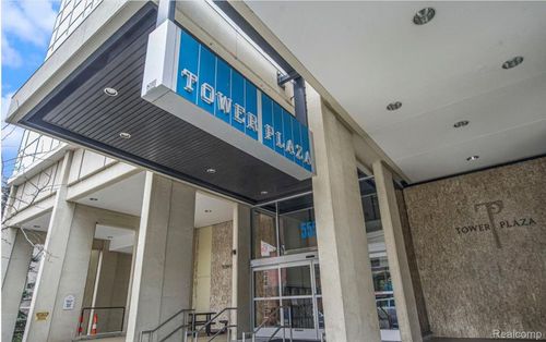 apt-19c-555 E William St, Ann Arbor, MI, 48104-2427 | Card Image