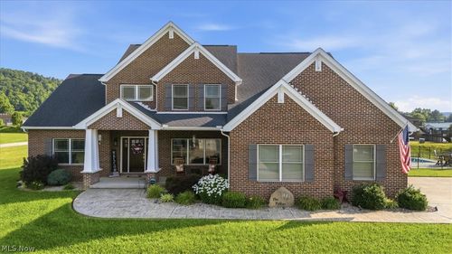 86 Imperial Dr, Mineral Wells, WV, 26150-8341 | Card Image