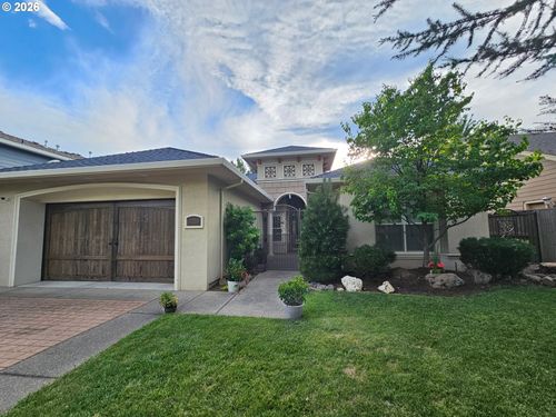 1220 Stonegate Dr, Medford, OR, 97504 | Card Image