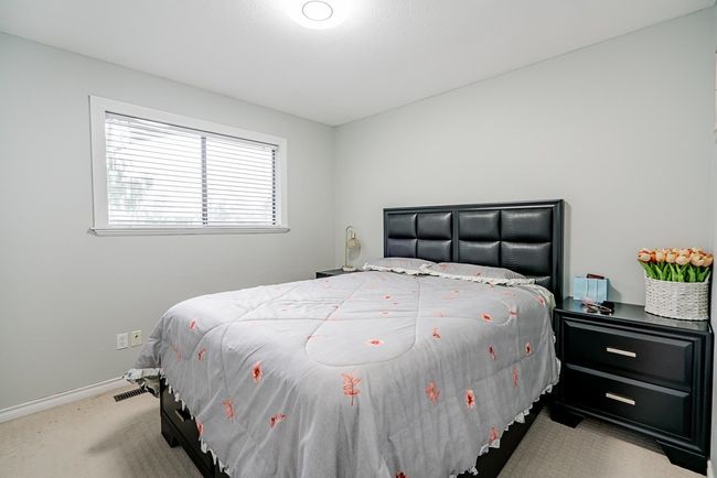 9402 212 Street, House other with 5 bedrooms, 4 bathrooms and 2 parking in Langley BC | Image 18