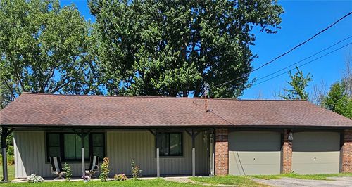 1992 Center Rd, Albion, NY, 14411-9140 | Card Image