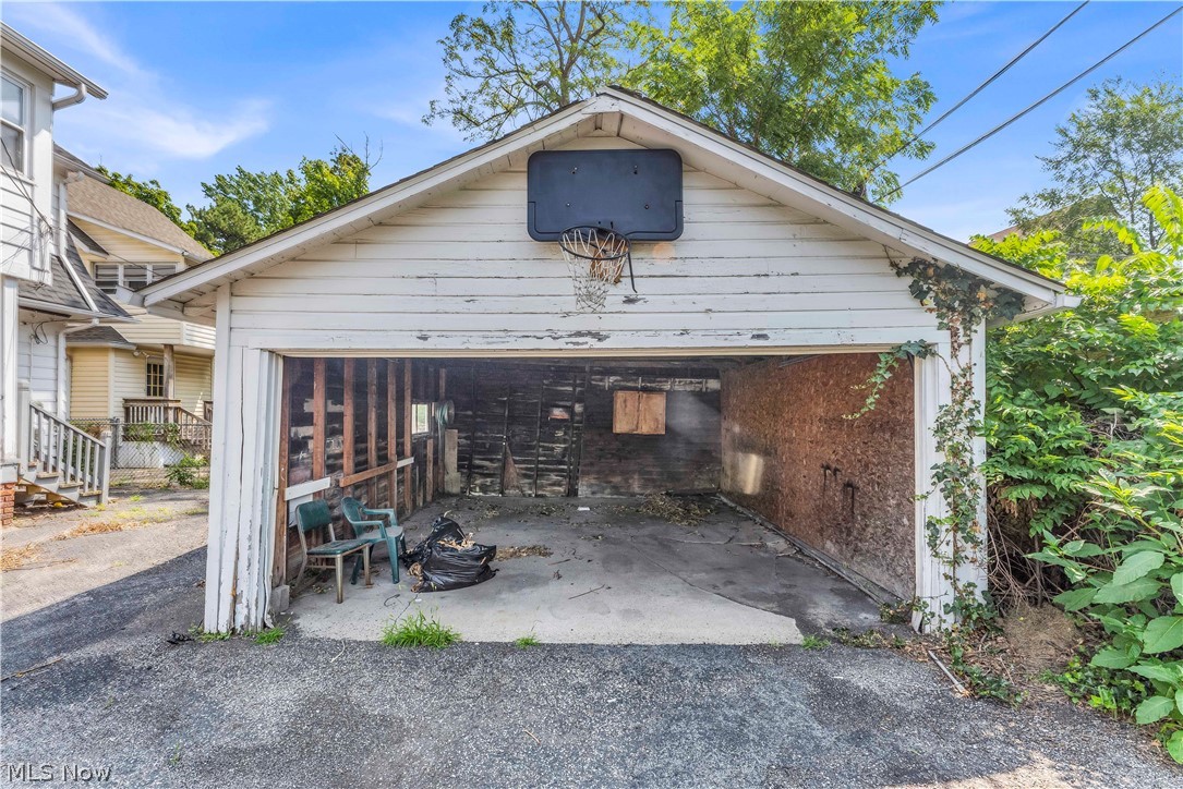 Residential Income in Cleveland Heights 4