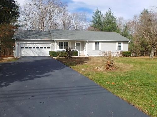 1063 Scarlett Dr, Crossville, TN, 38555-6895 | Card Image