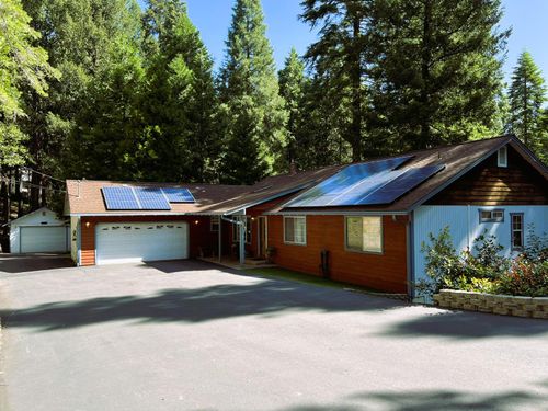 4483 Jenkinson Cir, Pollock Pines, CA, 95726-9552 | Card Image