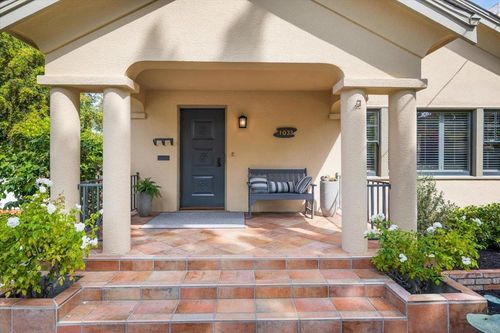 1033 Guinda St, Palo Alto, CA, 94301-3321 | Card Image