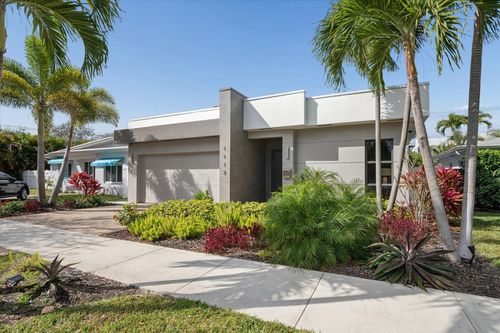 1113 Ne 11th Ave, Fort Lauderdale, FL, 33304-2124 | Card Image